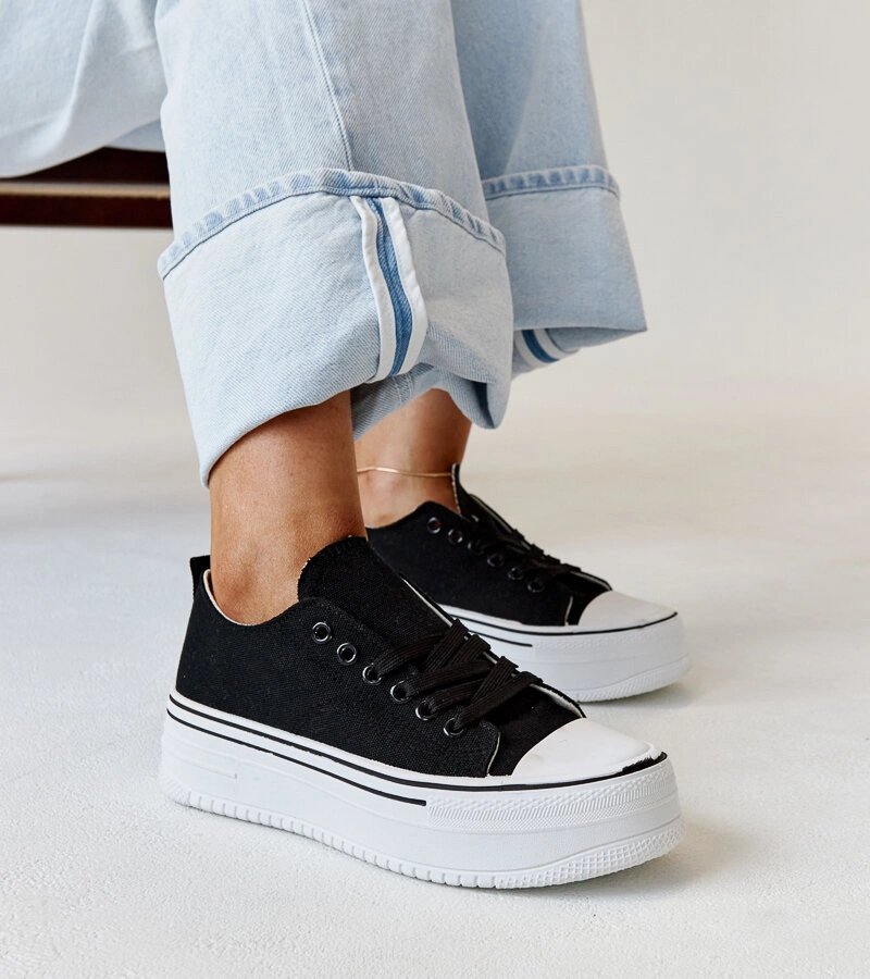 Adidași negri cu talpă groasă Bahira