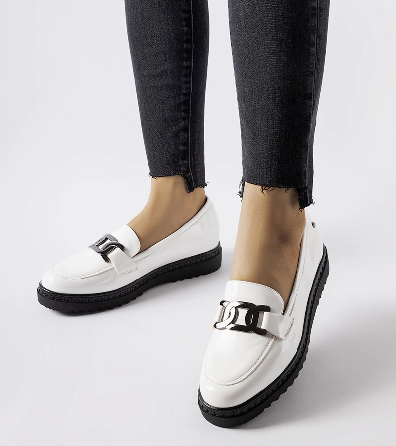 Mocasini lăcuiți albi cu tocuri Vinceza