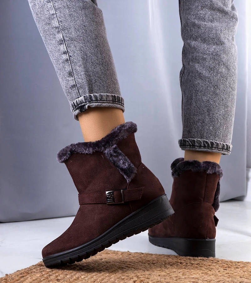 Cizme izolate maro cu tocuri Capo