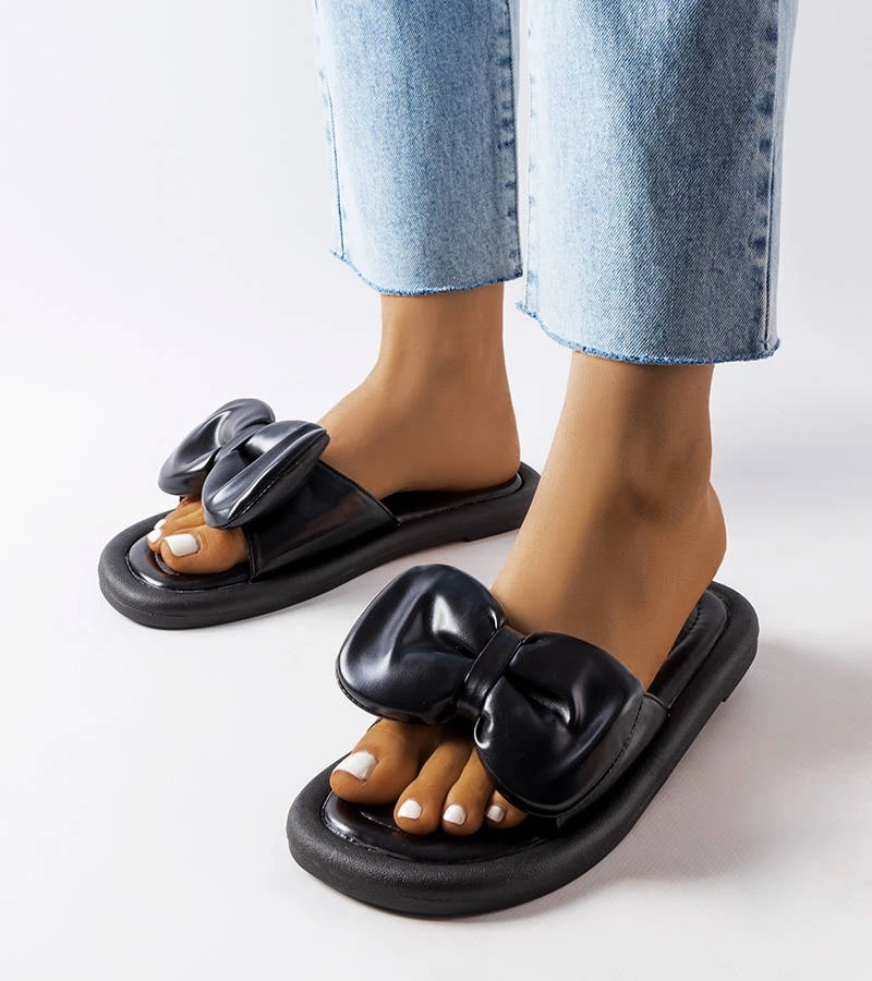 Șlapi negri cu arc Lende