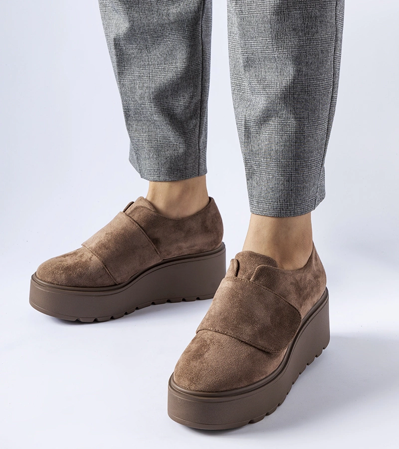 Pantofi maro cu platformă Pallet