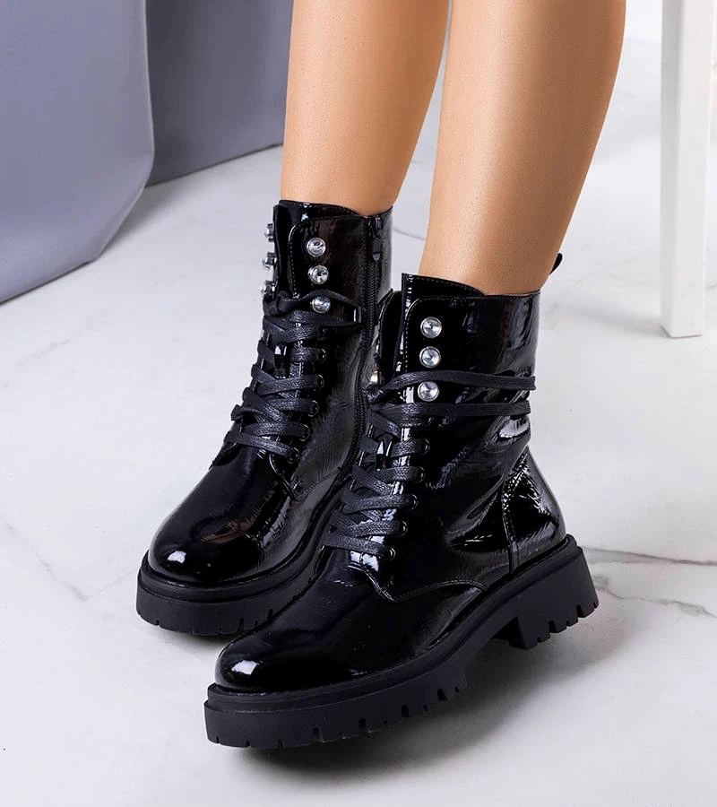 Cizme Kenzie lăcuite negru