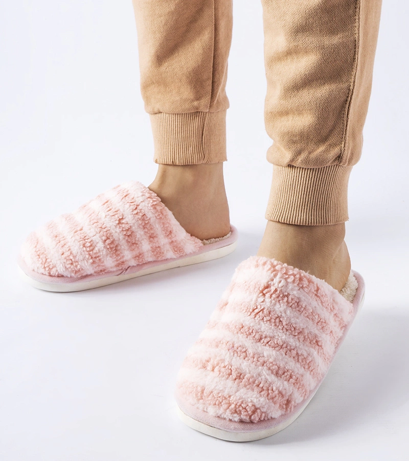 Papuci roz cu dungi calde Agira