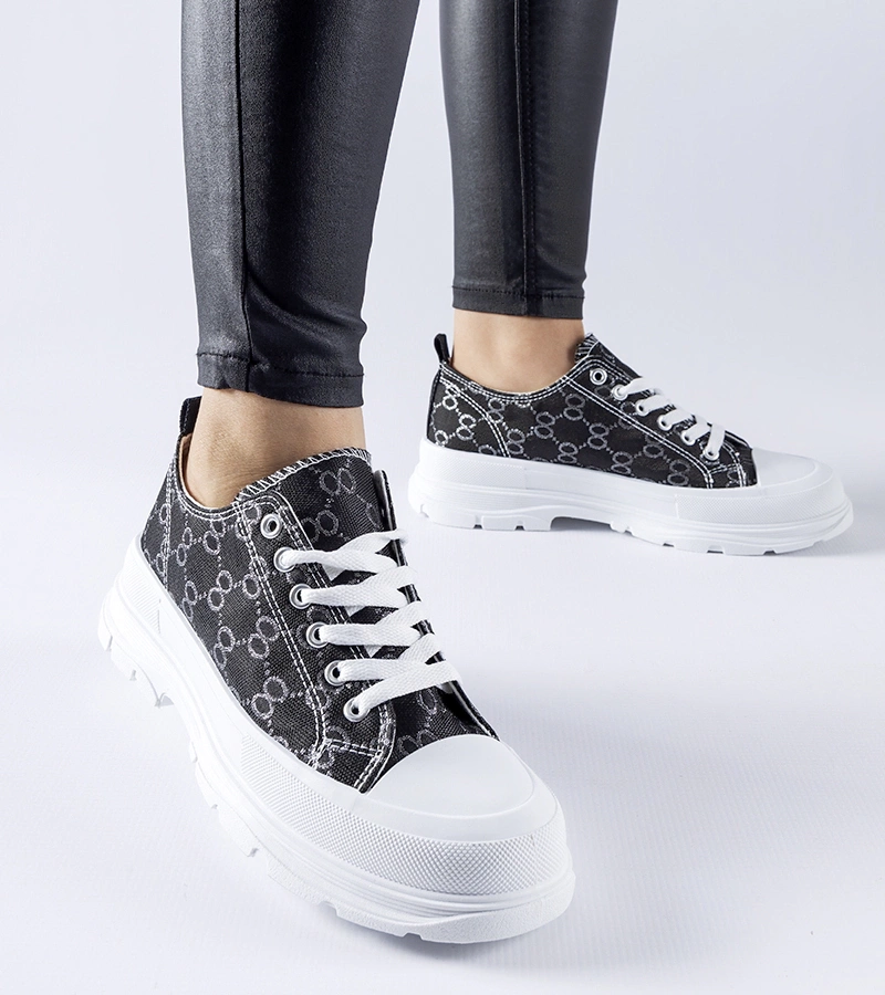 Adidași negri cu monograma Antonella