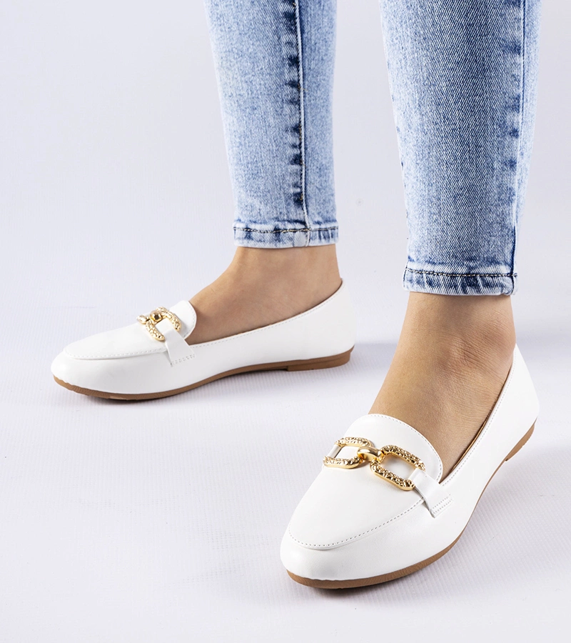 Mocasini albi cu cataramă Sovera