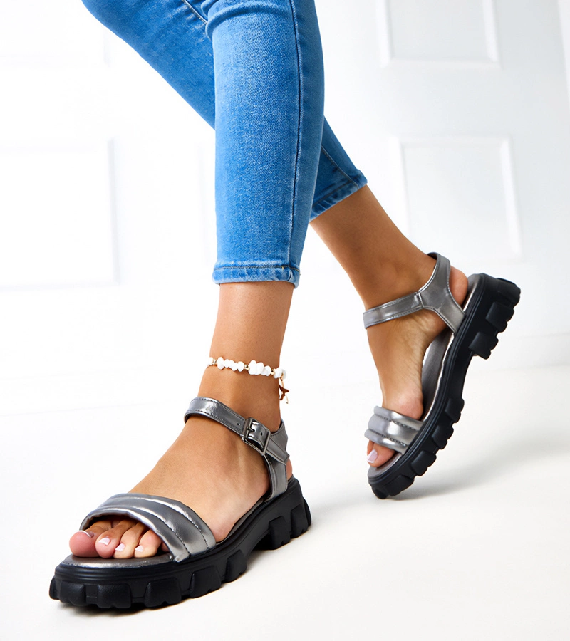 Sandale gri pe talpa masivă Meredi