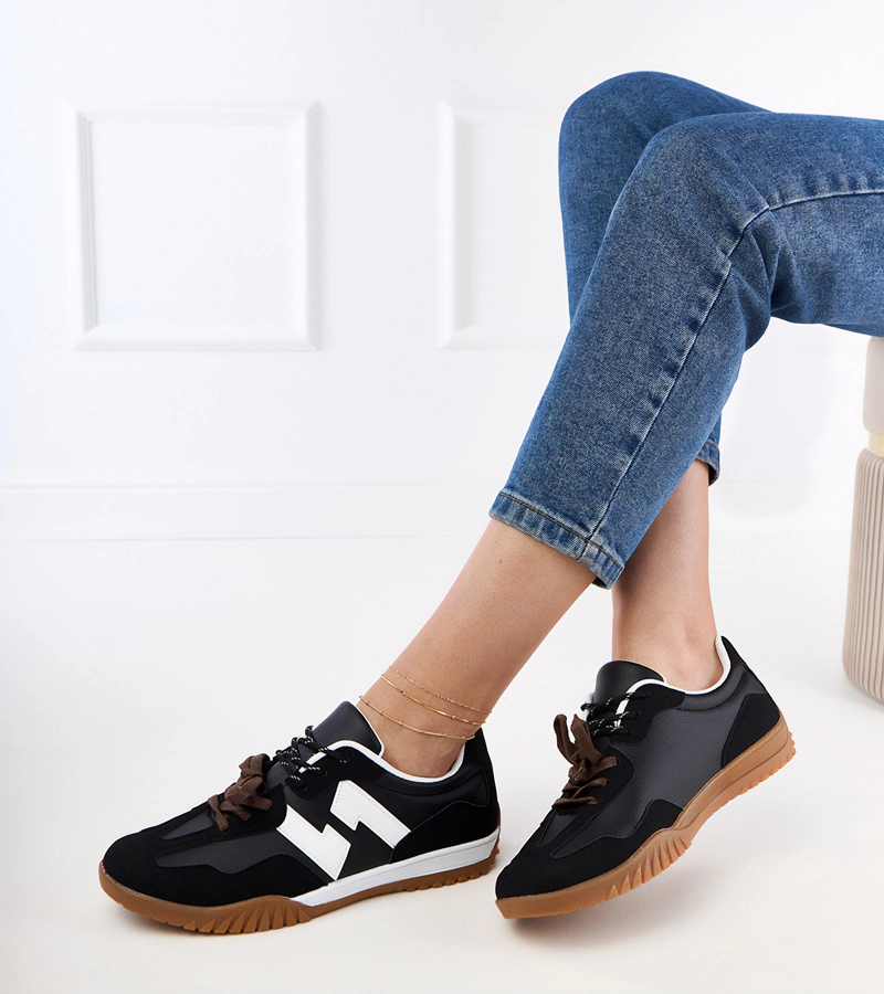 Adidași negri cu șireturi colorate Bekki