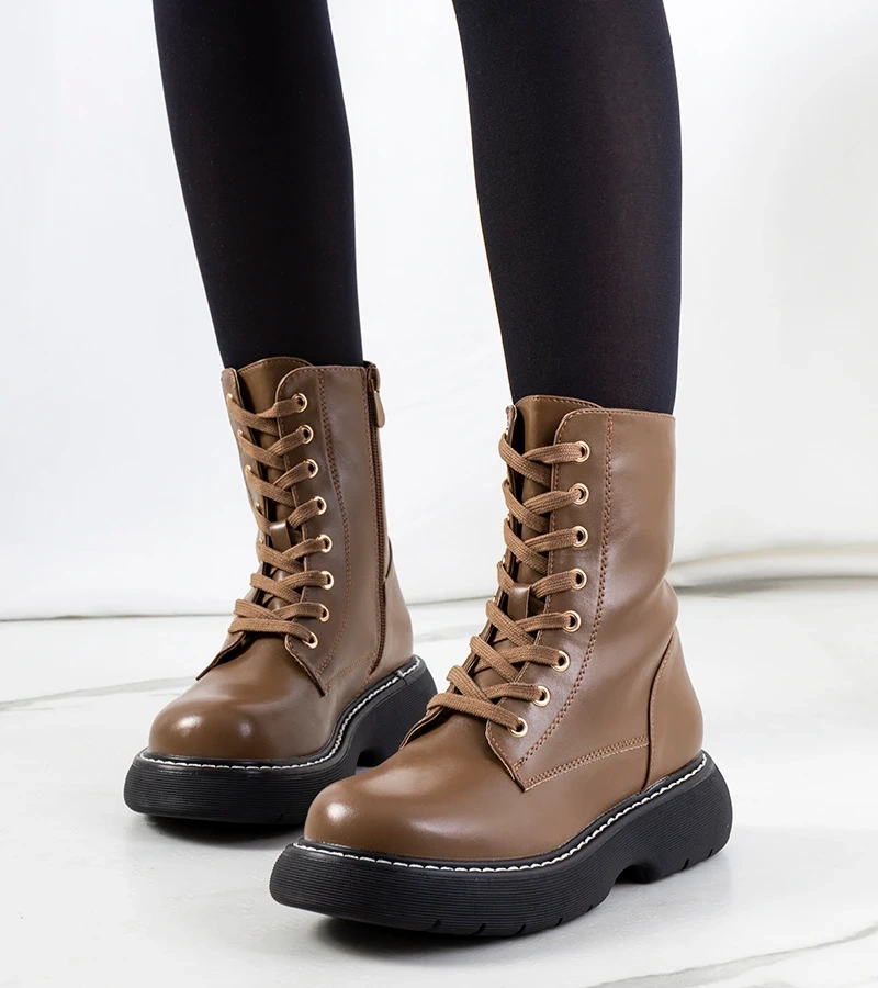 Myrefall cizme maro glan