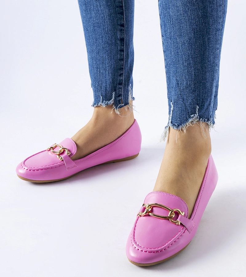 Mocasini roz înfrumusețați cu o cataramă Gaston