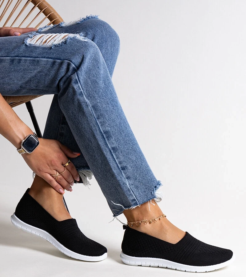 Adidași negri Shalha, tip slip-on