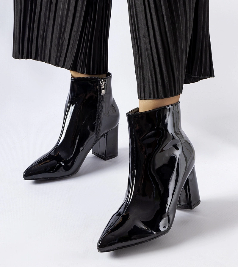 Cizme stiletto Usinaya lăcuite negru