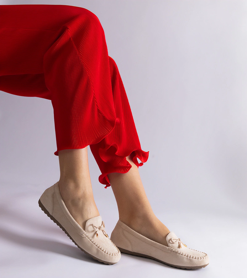 Mocasini bej cu fundiță din piele întoarsă cu fundiță Treja