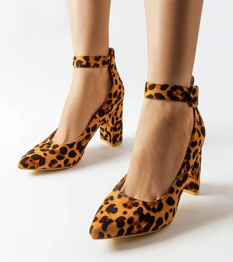 Pantofi stiletto cu imprimeu leopard Achen