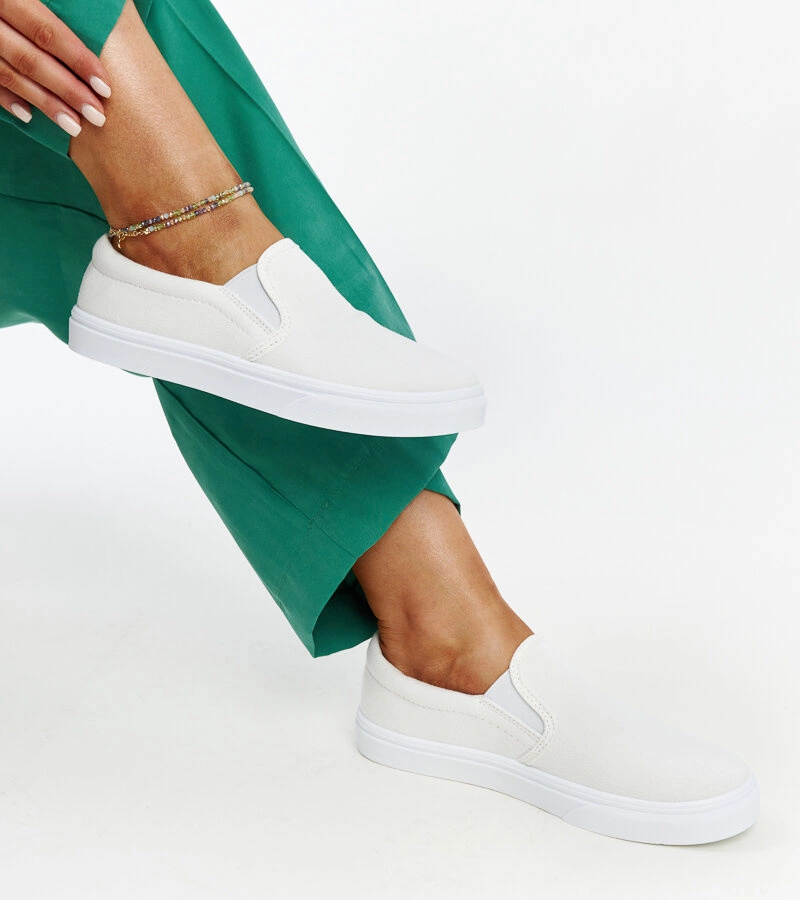 Teniși de material alb Suraya