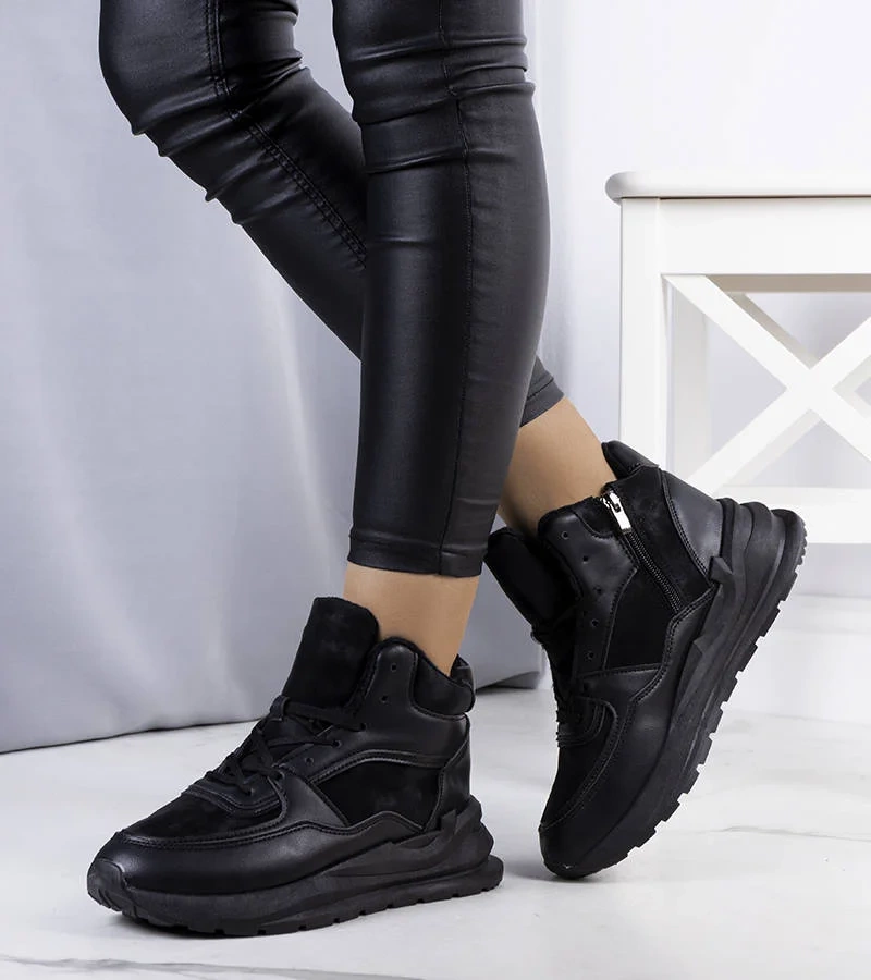 Adidași izolați Malvern negru