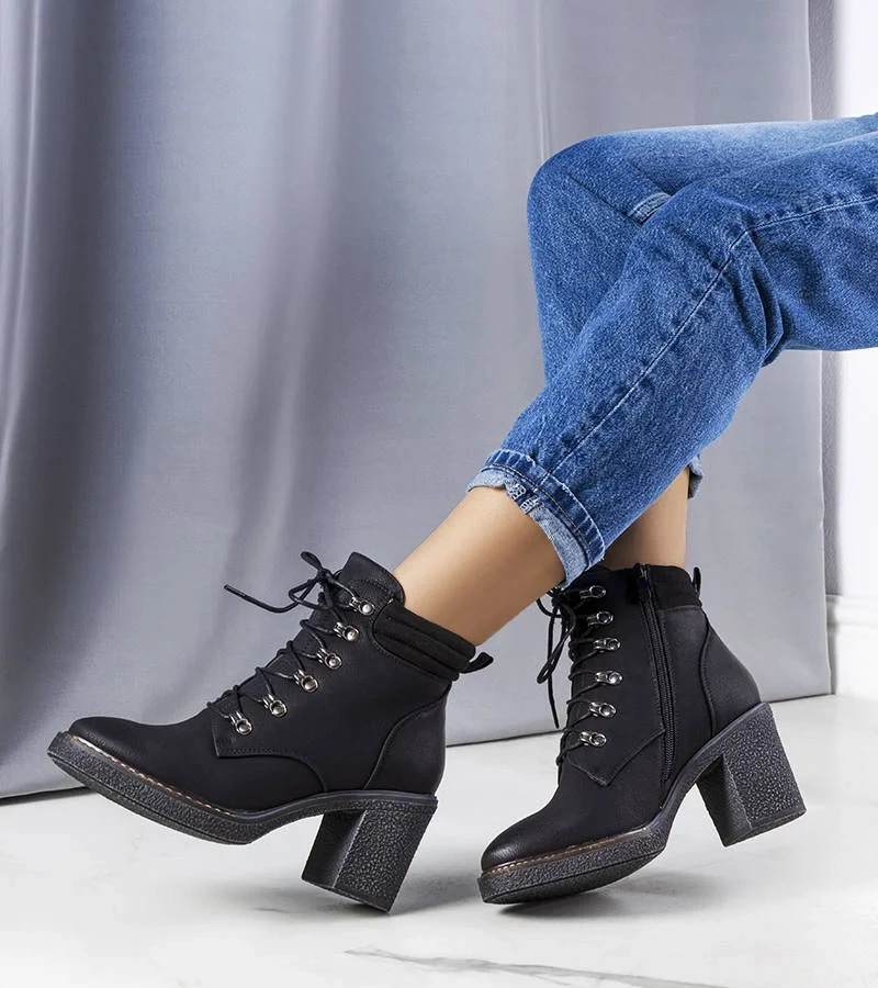 Cizme stiletto negre Zev