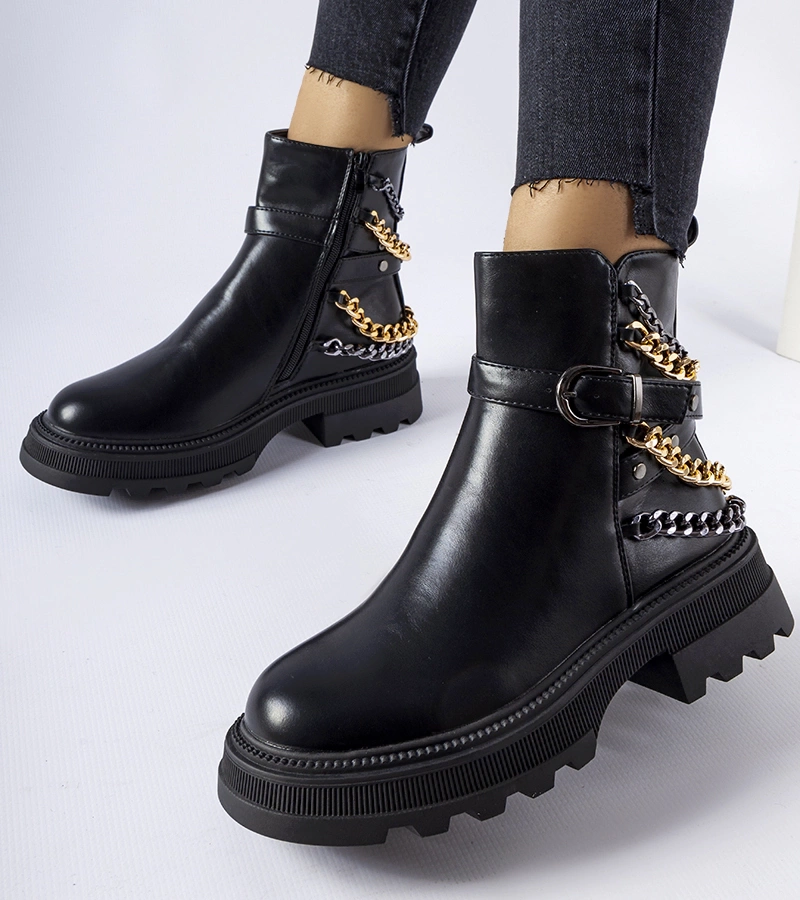 Botine negre cu lanțuri decorative Bonenfant