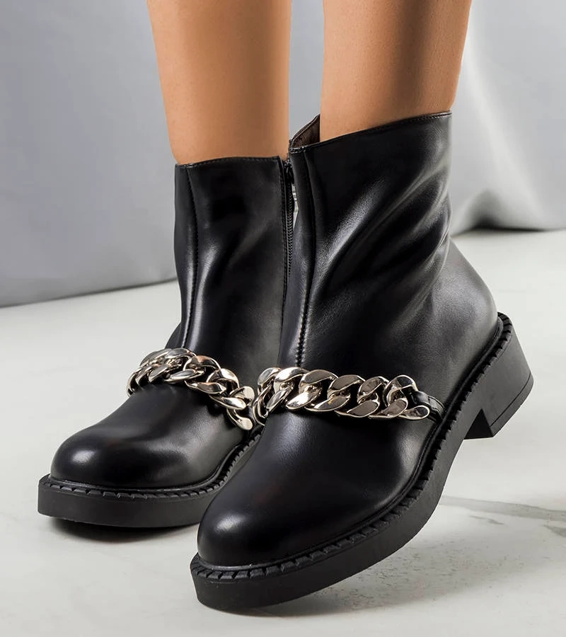 Cizme izolate Larion negru