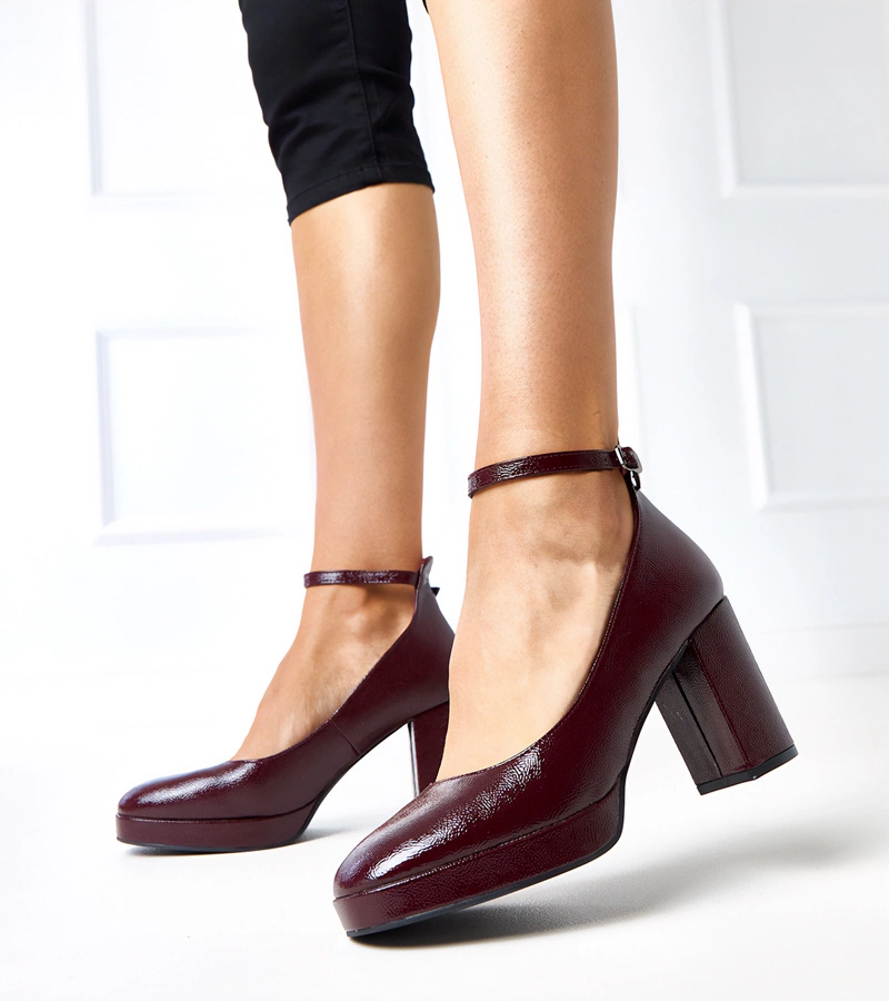 Pantofi bordo lăcuiți cu toc gros Batuma