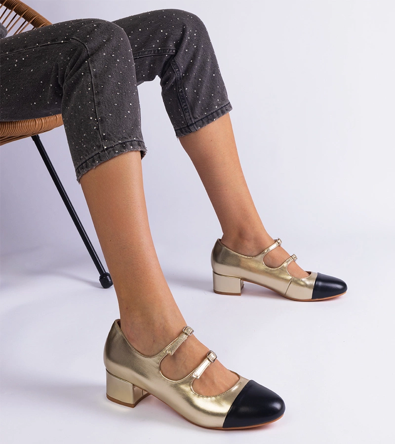 Pantofi aurii cu toc gros și vârf negru Amelada