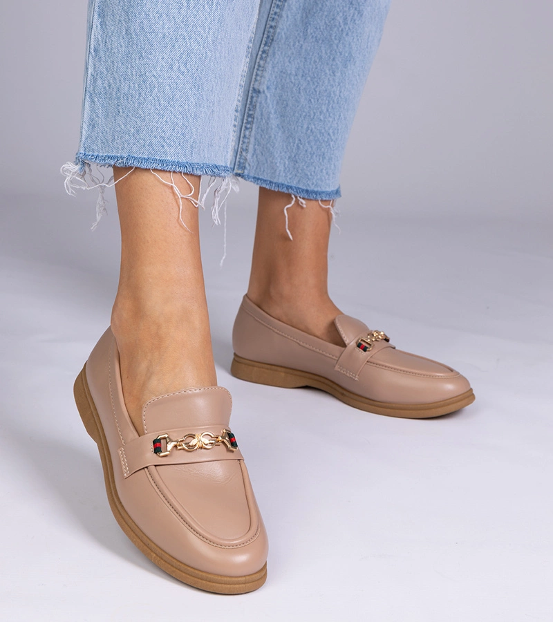 Mocasini maro cu ornament auriu Feola