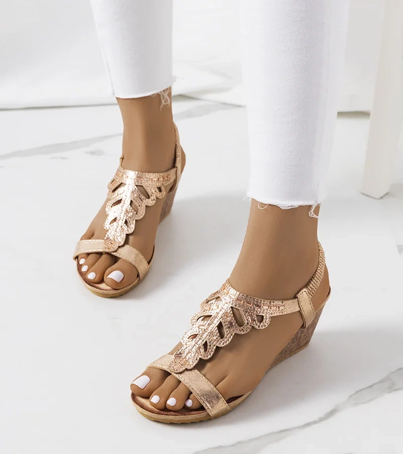 Sandale cu toc cu platformă aurie Parel