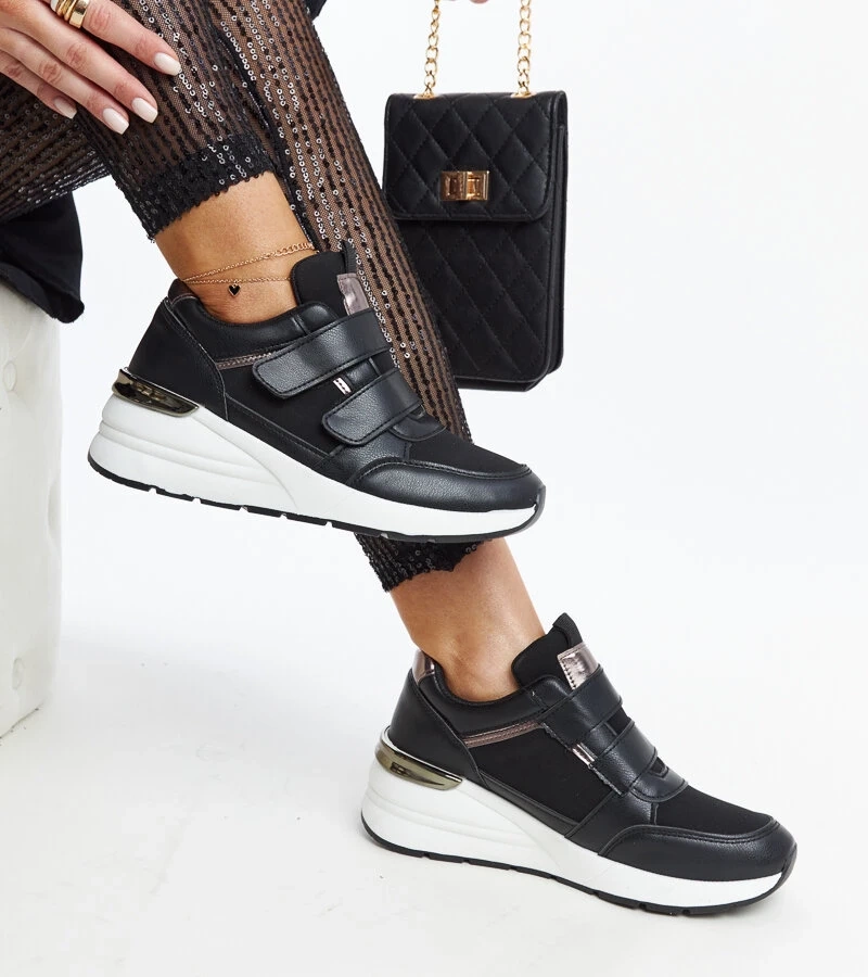 Adidași negri cu platformă, cu închidere Velcro Orly