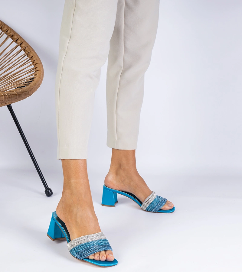 Sandale albastre elegante cu toc și pietre Maritto