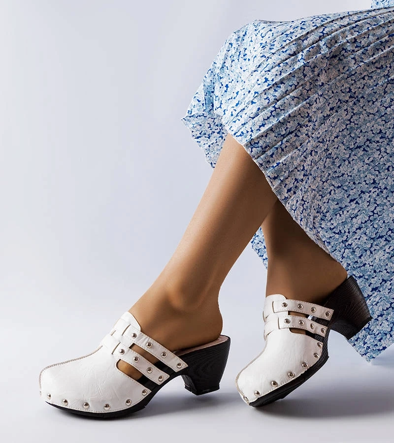 Șlapi cu sabot alb Custer