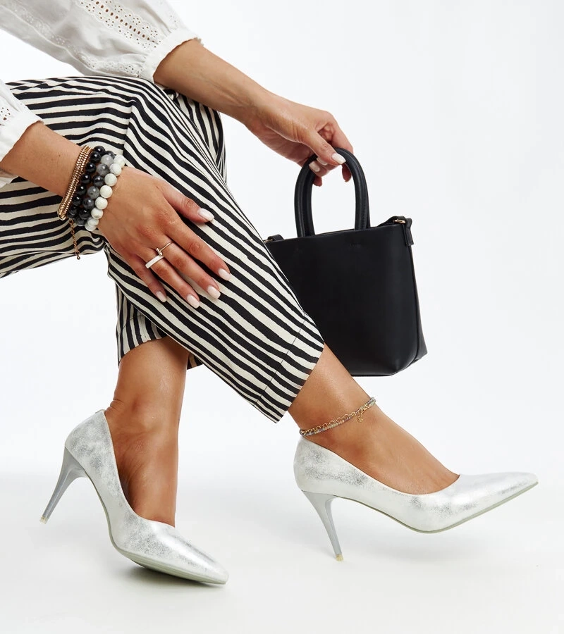 Tocuri metalice argintii cu insertie de piele Paume