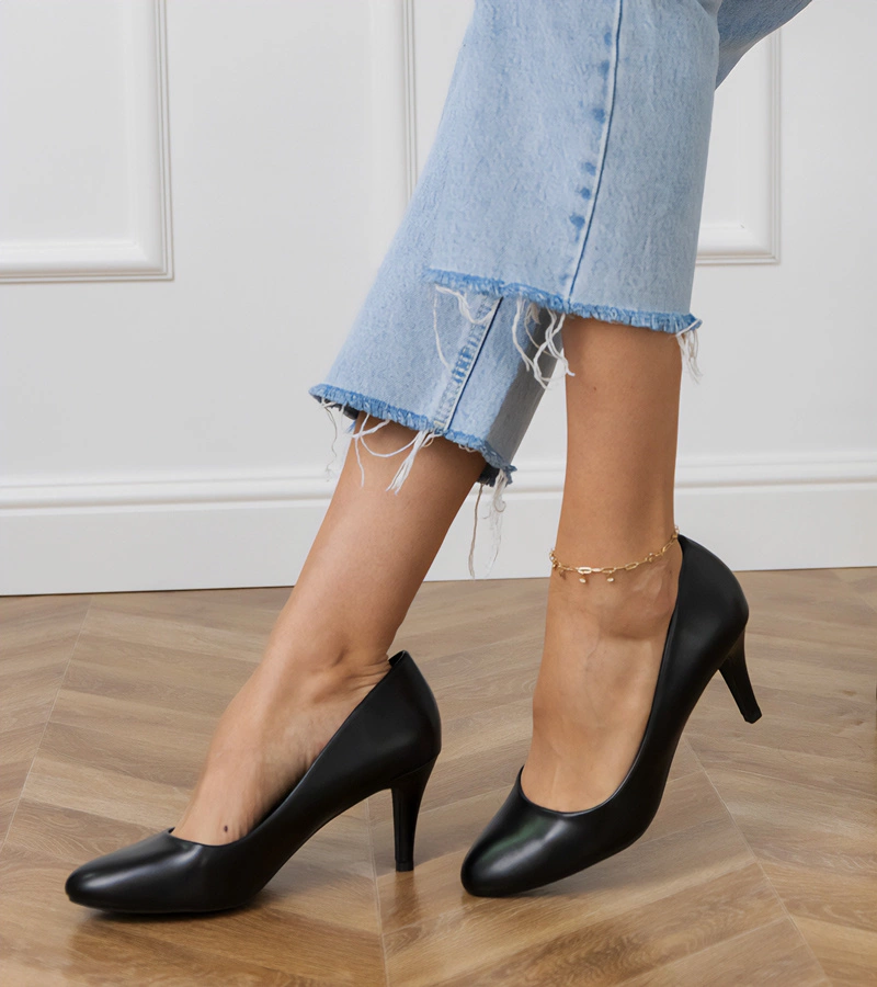 Pantofi negri clasici pentru femei Veris