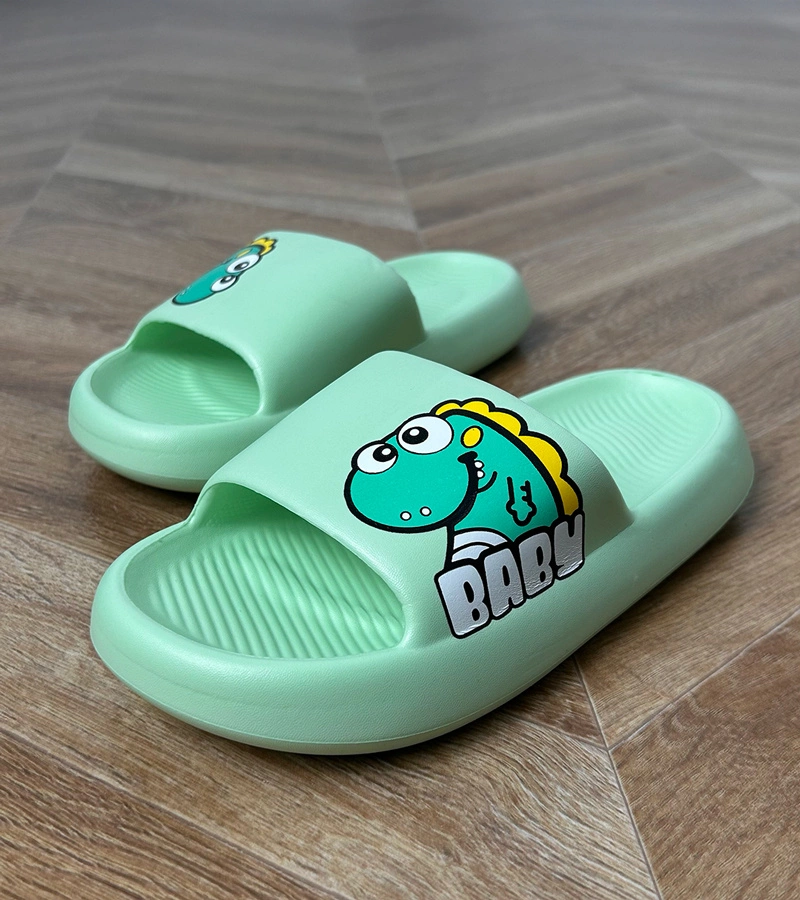 Papuci verzi pentru copii cu imprimeu Milos