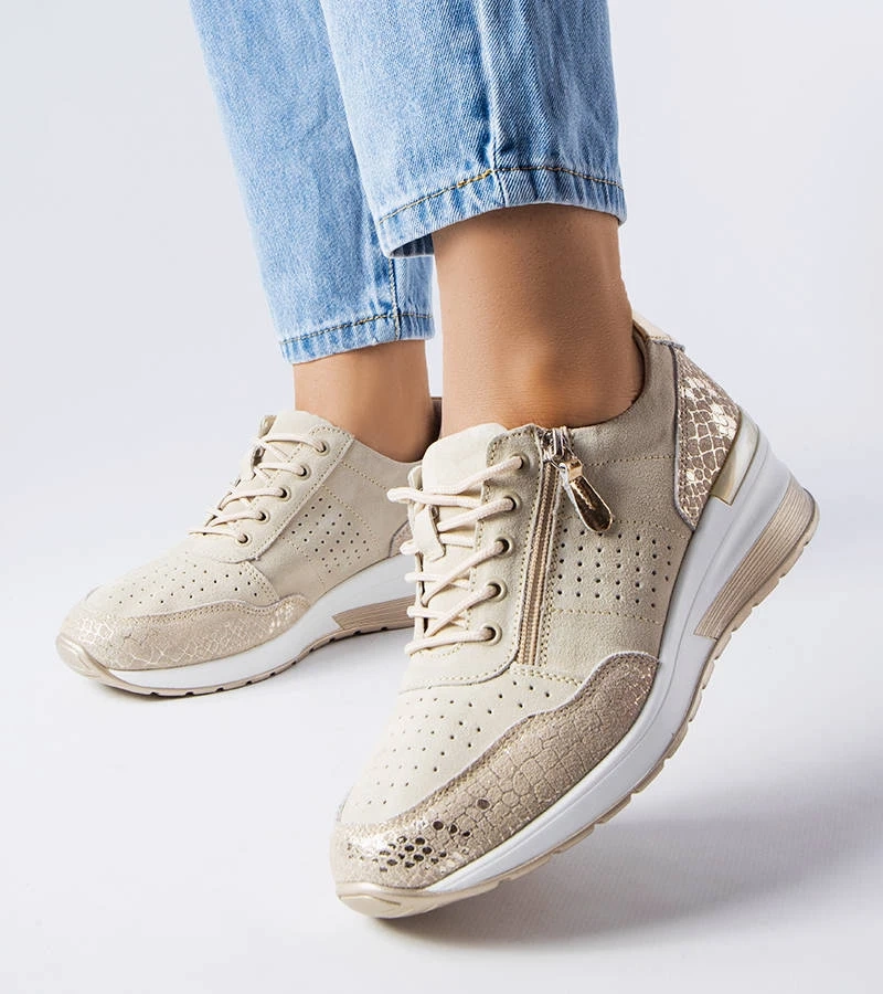 Jazzar - pantofi de piele bej cu baretă din piele traforată