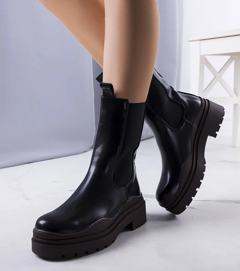 Cizme negre pe talpă maro Jadiel