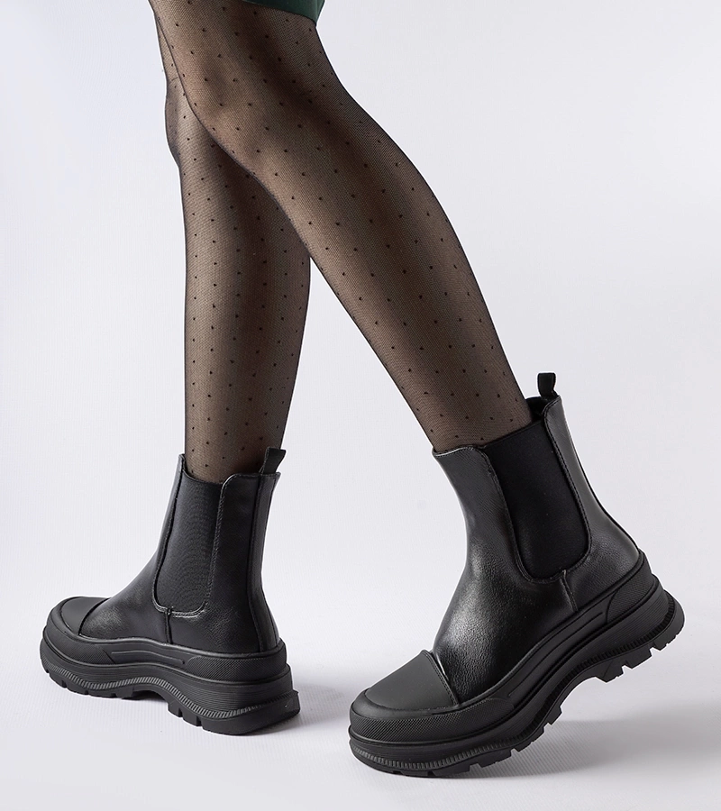 Botine negre cu talpă sport Ermanno