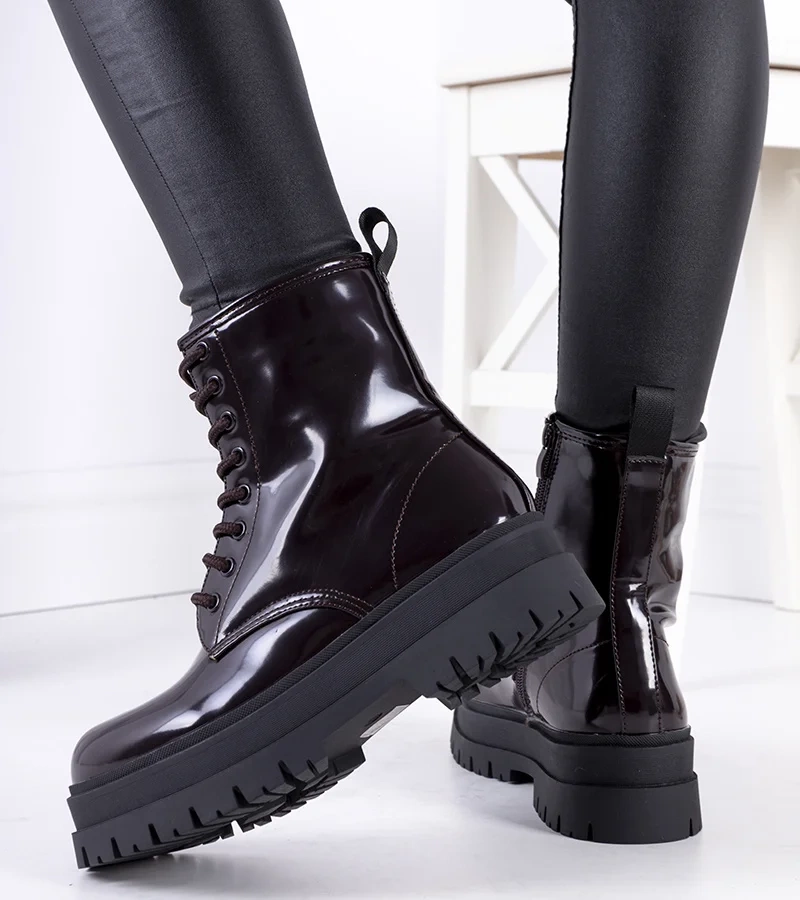 Cizme Prince lăcuite maro