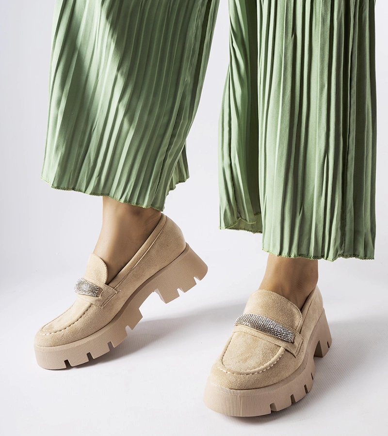 Mocasini bej pe talpă Macario solidă