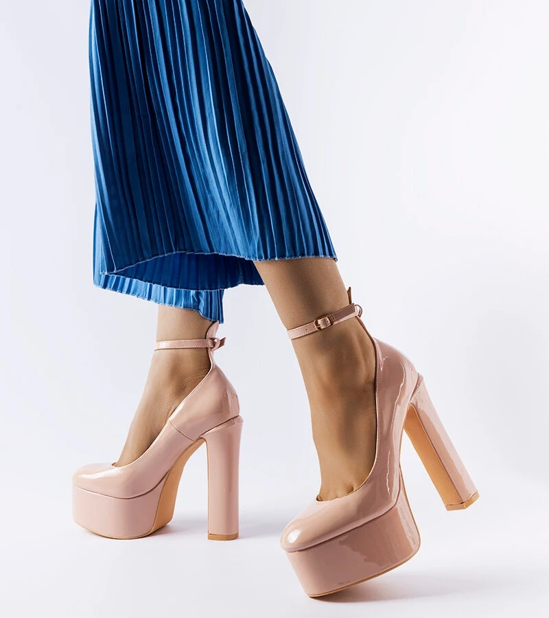 Pantofi cu toc înalt stiletto bej lăcuit Colle