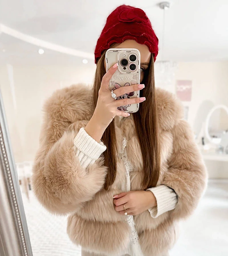 Pălărie roșie cu volane Zion