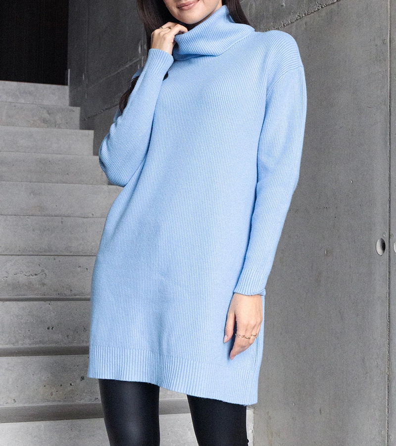 Pulover lung albastru moale cu guler înalt Kali