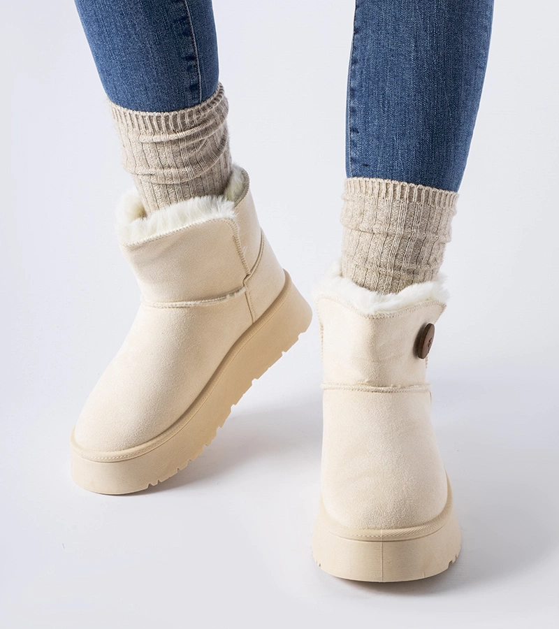 Bocanci de iarnă căptușiți bej cu nasture Ronco