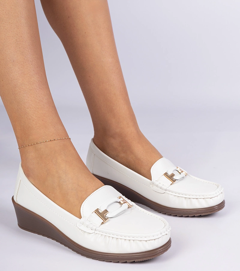 Mocasini albi de damă pe pană din piele ecologică Kappi