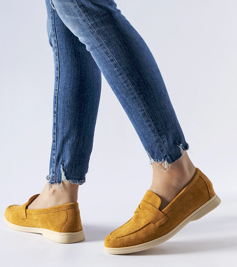 Mocasini de catifea ecologică de culoare bej închis Ferragus