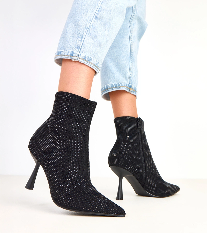 Botine negre cu toc cui decorate cu zirconii Alica