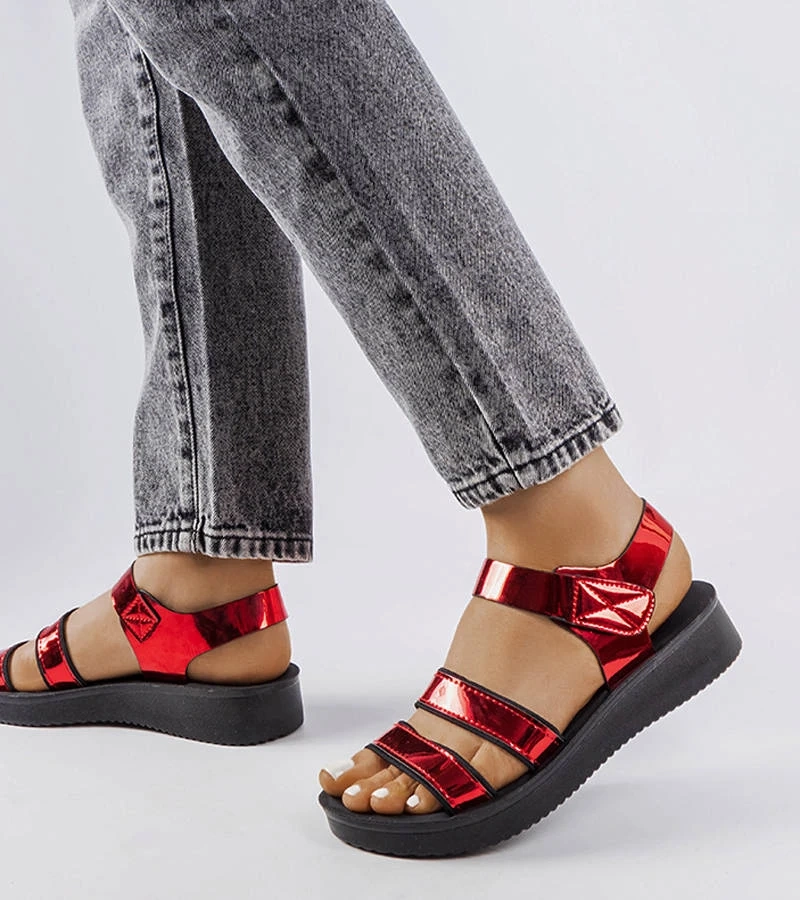 Sandale roșii lăcuite Bricks