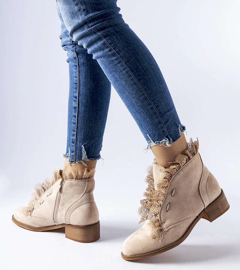 Botine bej cu zirconii și dantelă Belviglieri