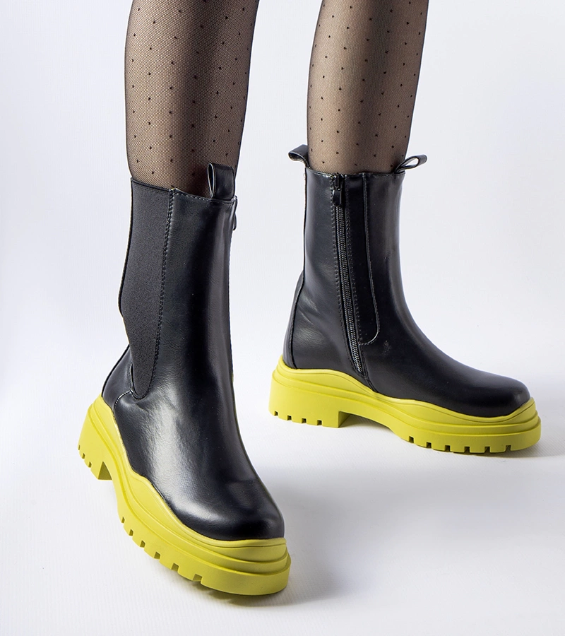 Bocanci negri cu talpă colorată Delebio