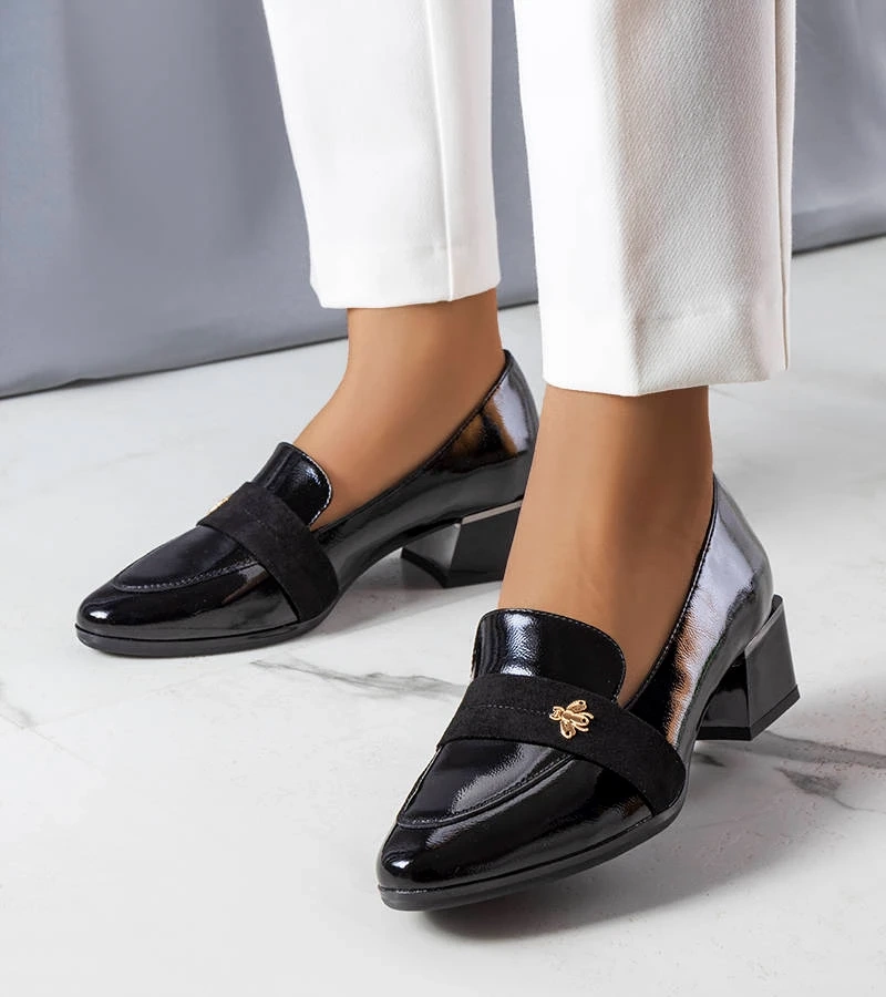 Pantofi Vinceza lăcuiți negri