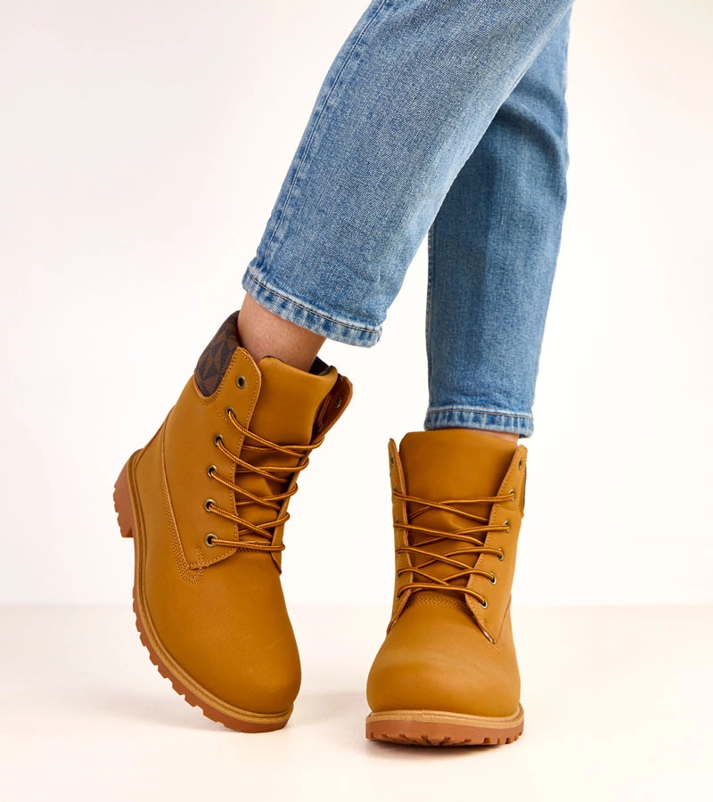 Ghete maro tip worker cu finisaj mat Alicia