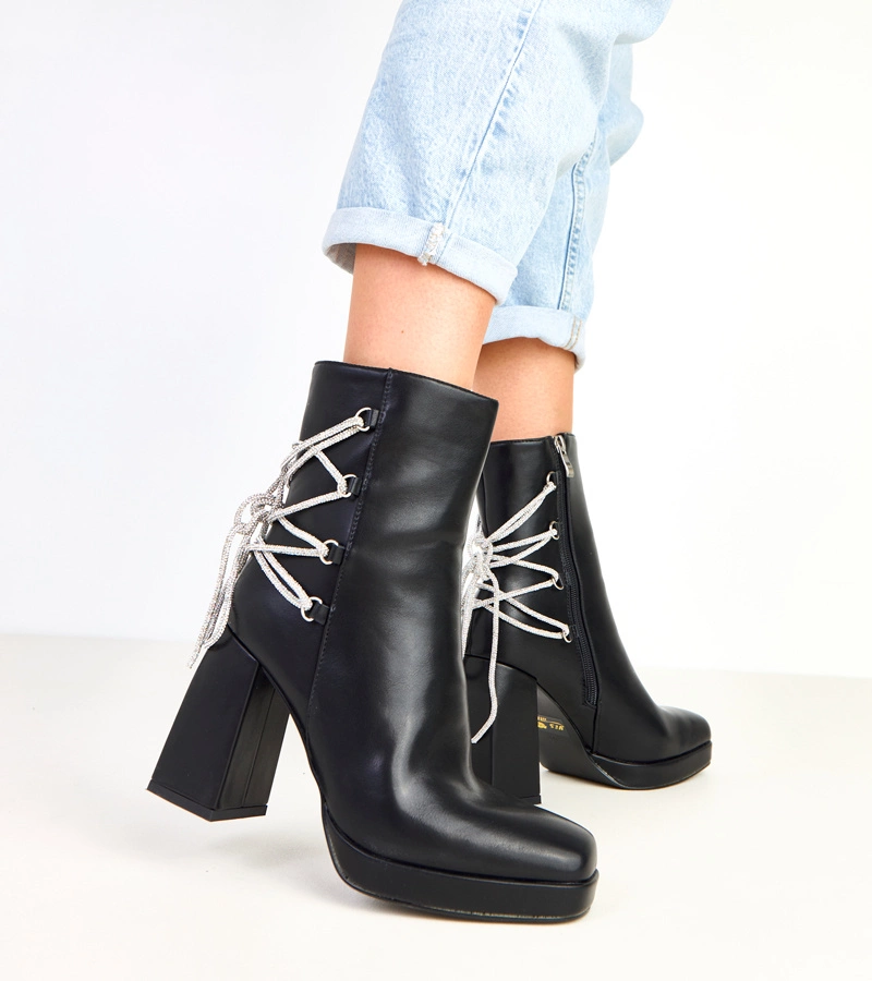 Botine negre cu toc decorate cu strasuri Nancy